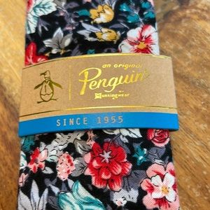 NWT Floral Penguin Tie
